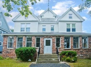 23-25 Washington Ave, Holyoke, MA 01040