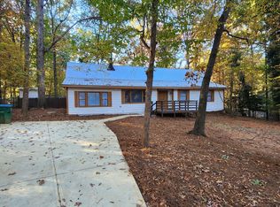 135 Austin Dr, Athens, GA 30606