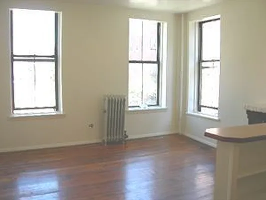 Rented by Douglas Elliman | media 29