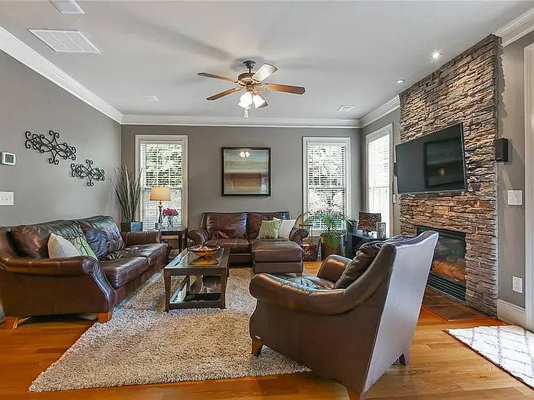 10297 Midway Ave — Photo 8