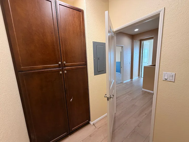 1729 Cripple Creek Dr #4 — Photo 23