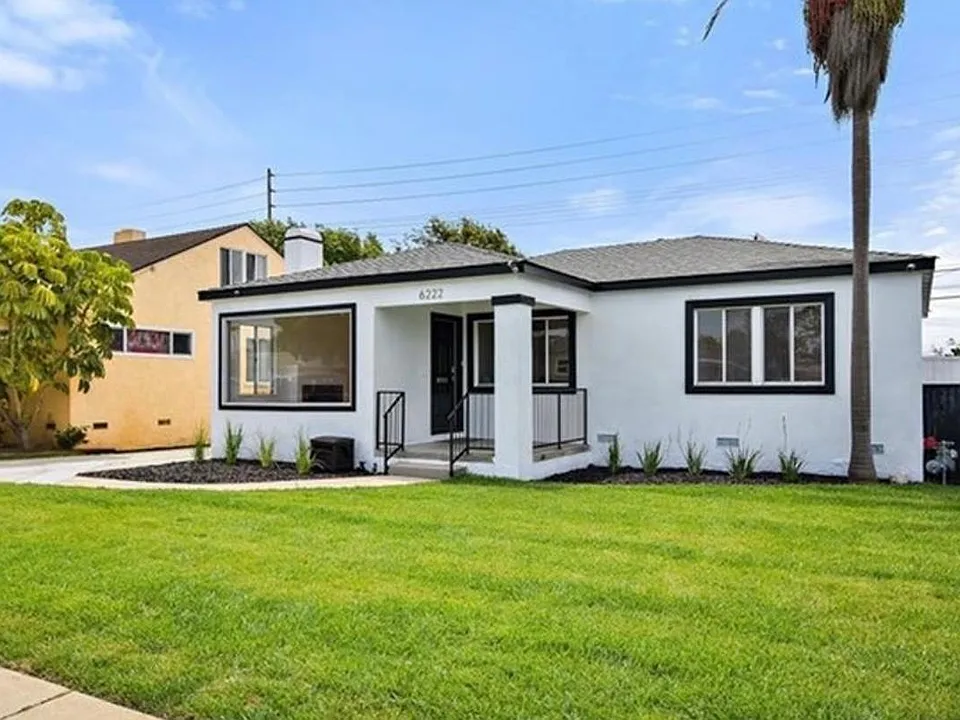 6222 W 85th Pl