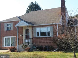 240 Rosewood Ln, Harrisburg, PA