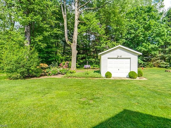 5th image of 528 Brookfield Cir