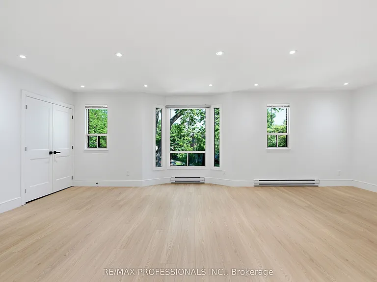105 Cavell Ave — Photo 12