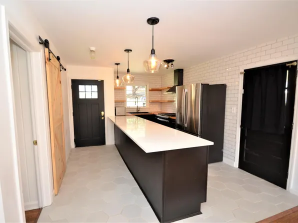 1009 N Hills Dr, Decatur, GA 30033