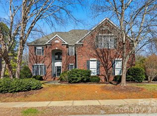 8526 Wren Creek Dr, Charlotte, NC 28269