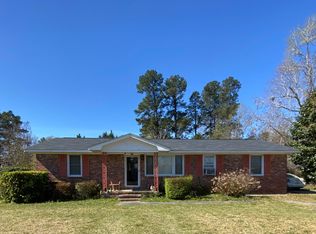 733 NE Bramble Ln, Orangeburg, SC 29115