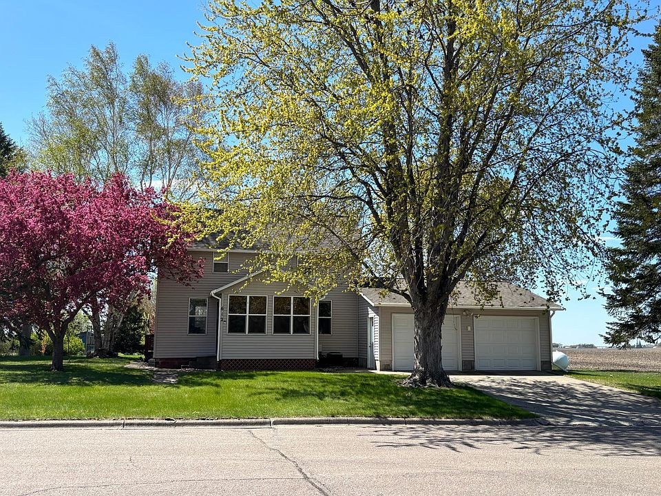 1st image of 612 2nd St