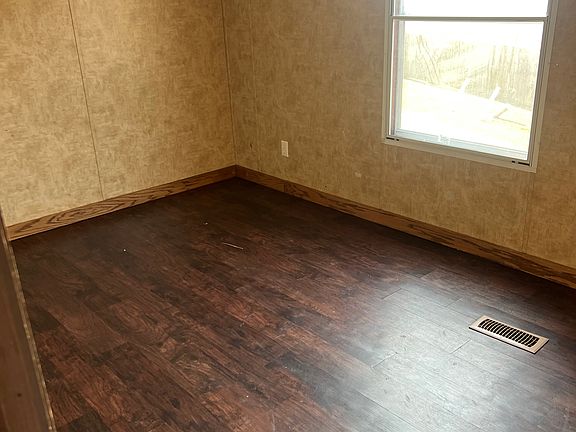 5th image of 28381 Petes Hwy #12