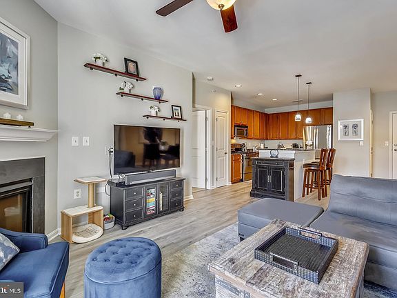 5th image of 2665 Prosperity Ave APT 425