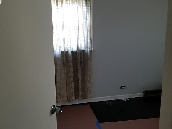 5th image of 2109 S 12th Ave