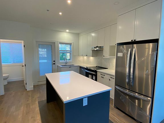 3rd image of 32970 Tunbridge Ave #13