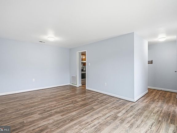 5th image of 4606 Conwell Dr Unit 149