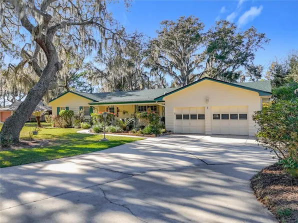 37201 Oak Ln, Umatilla, FL 32784