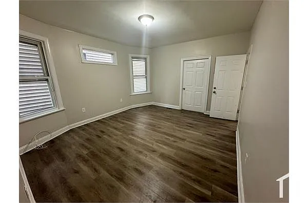 Building Photo - 36 N 18th St #1