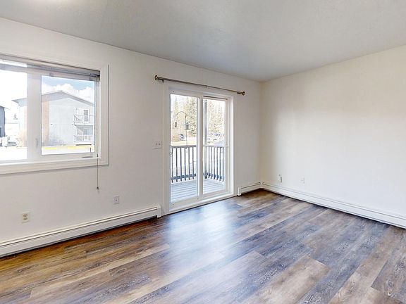 5th image of 1018 Dogwood St APT 104