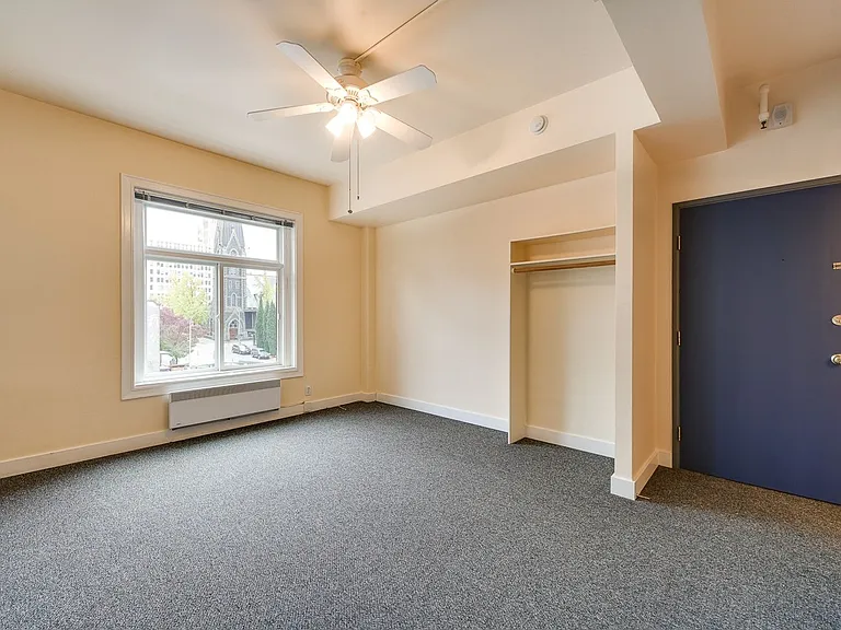 Washington Plaza Apartments — Photo 23