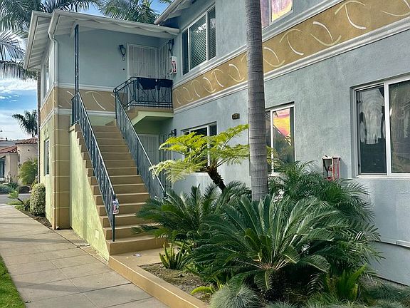 5th image of 255 Glendora Ave APT 3