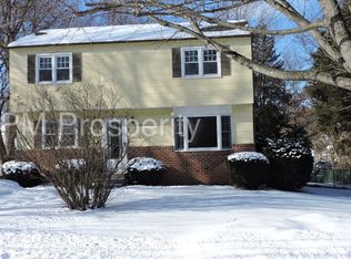 950 Mearns Rd, Warminster, PA 18974