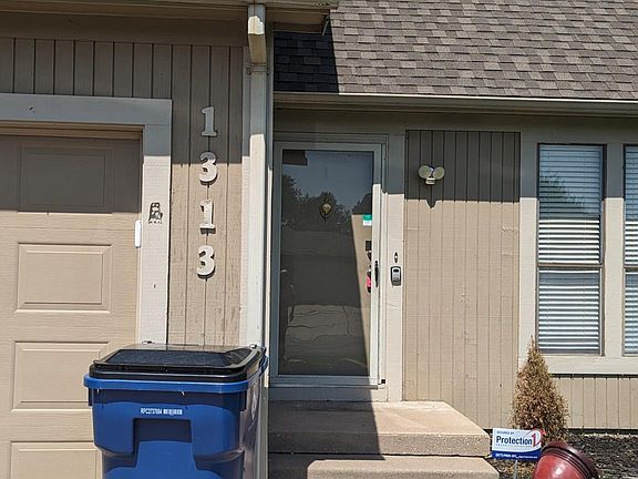 3rd image of 1313 S Linden St