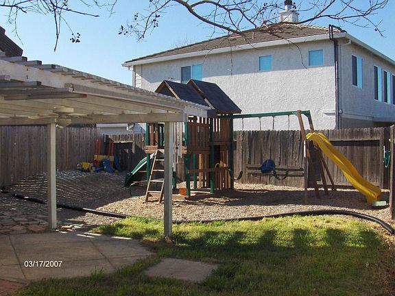 3rd image of 8966 Harvest Hill Way