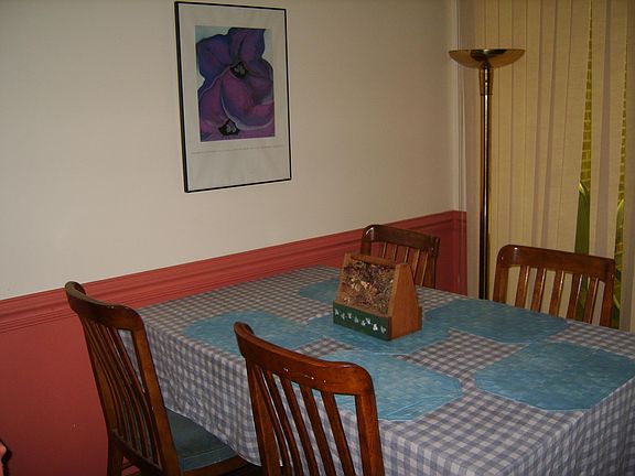 4th image of 609 Hillsborough St