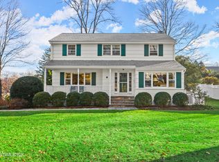 49 Pond Pl, Cos Cob, CT 06807