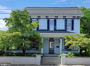 219 Marietta Ave, Mount Joy, PA 17552