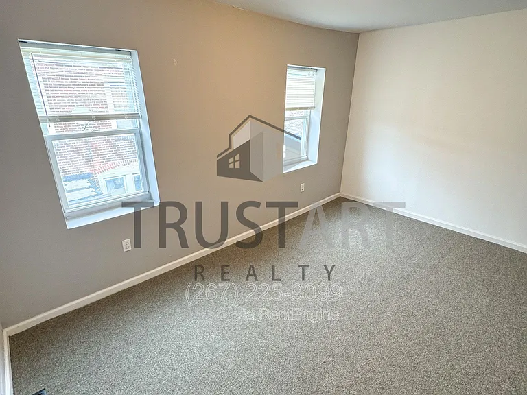 1533 S Allison St — Photo 10