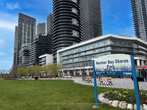 33 Shore Breeze Dr #2301 Photo 1