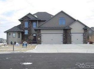 2330 Carson Cir, Tea, SD 57064