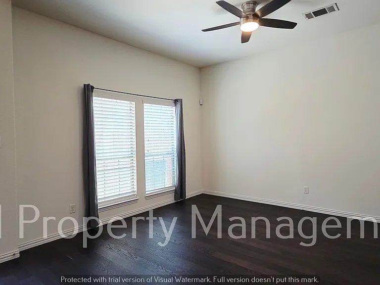 3676 Vienna St — Photo 9
