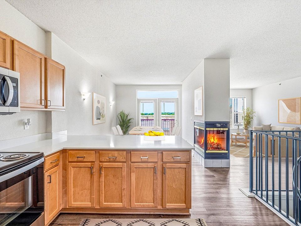 1st image of 808 Berry St APT 431