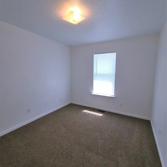 2802C Leroy Cir #C — Photo 12