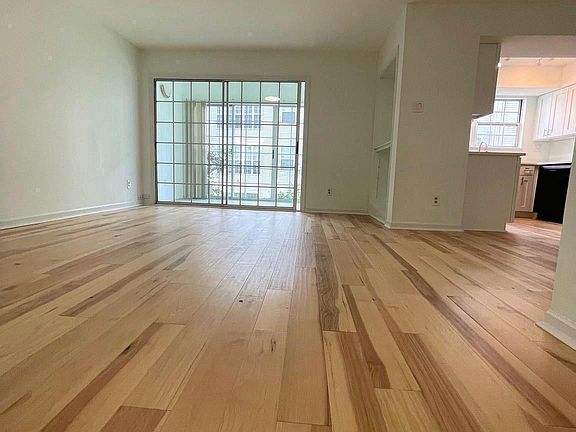 3rd image of 12103 Green Leaf Ct APT 102