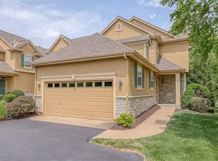 16121 Linden St, Overland Park, KS 66085