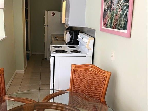 5th image of 435 Bonita St APT A