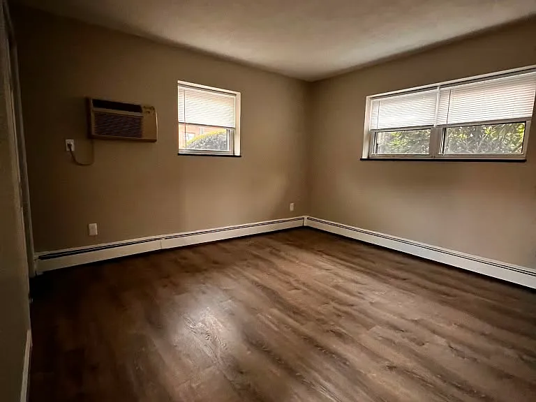 262 Grove St #9 — Photo 9