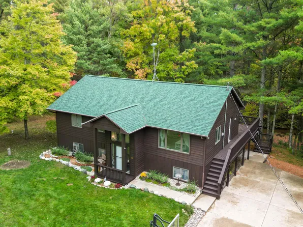 3729 S Walnut Ave, White Cloud, MI 49349
