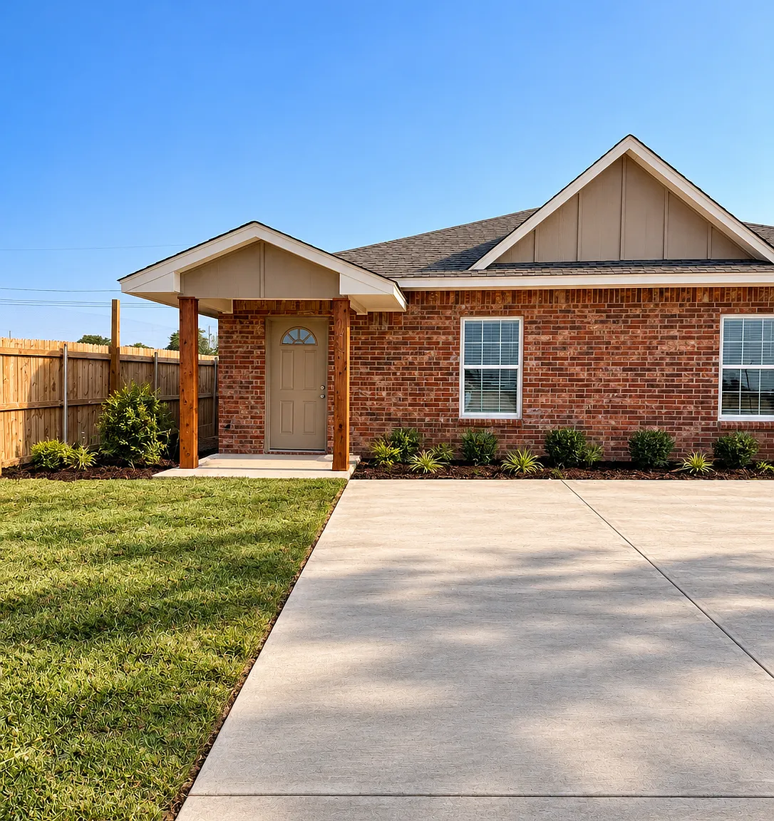 3 bed, 1200 sqft, $1,350 — Photo 1