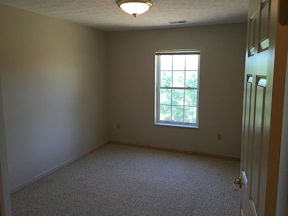 4th image of 4326 Frontenac Dr APT A