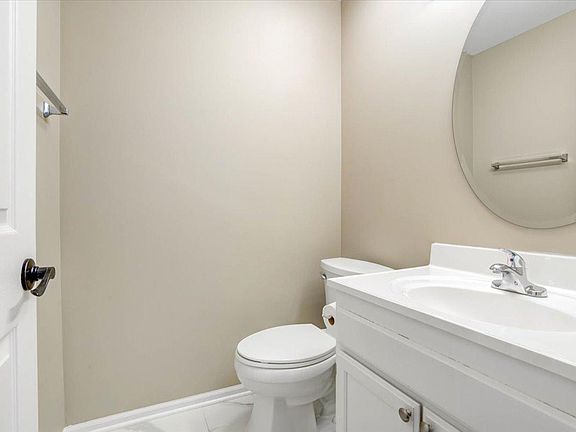 4th image of 2867 Alandale Cir