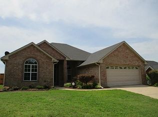 1307 Louise Ln, Ennis, TX 75119