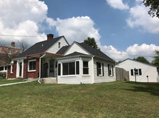 405 E Water St, Fairfield, IL 62837