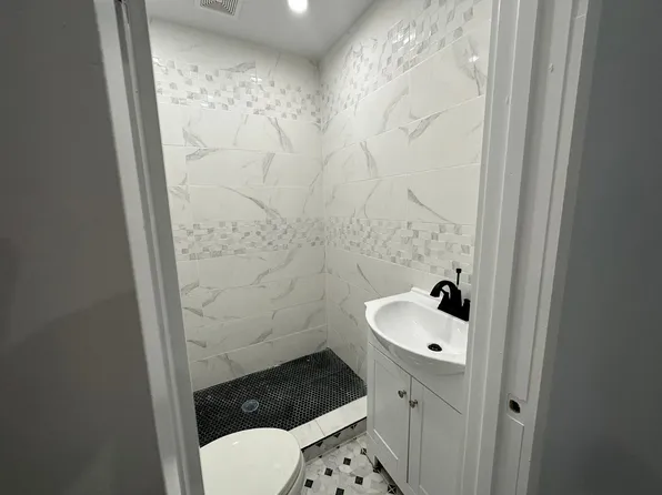 1413 Kings Highway image 4 of 10