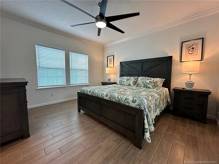 378 NE Wharfs Way — Photo 12