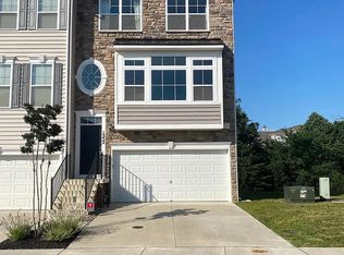 1332 Chapel Centre Dr, Gambrills, MD 21054
