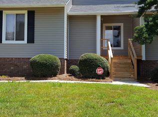 2308 Foxfield Ct, Winston Salem, NC 27106