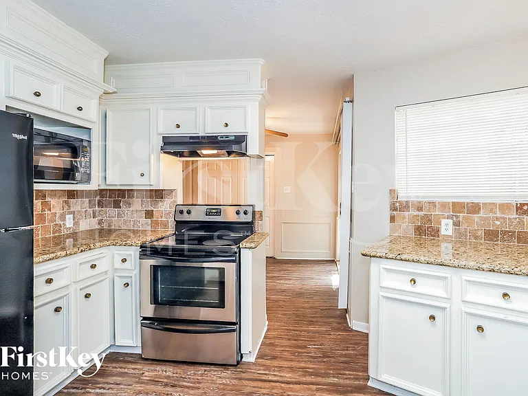 6511 Misty Spring Ln — Photo 6